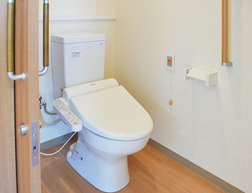 介護付き有料老人ホーム堺北 お部屋内トイレ